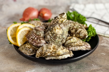 One Dozen Wellfleet Oysters (12)